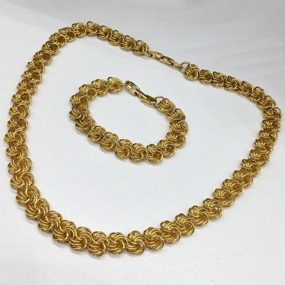 Vintage NAPIER Gold Tone Chain Necklace Set - Picture 4 of 4